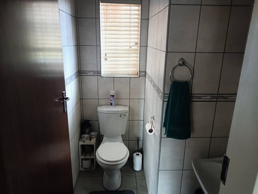 3 Bedroom Property for Sale in Naudeville Free State